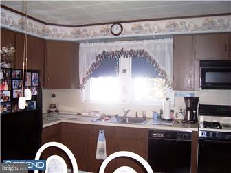 26 Grant Street Riverside, NJ 08075 - Photo 6 of 9 Kitchen