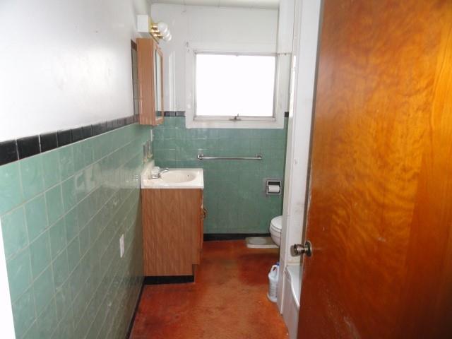 1573 Branchton Road Hilliards, PA 16040 - Photo 15 of 18