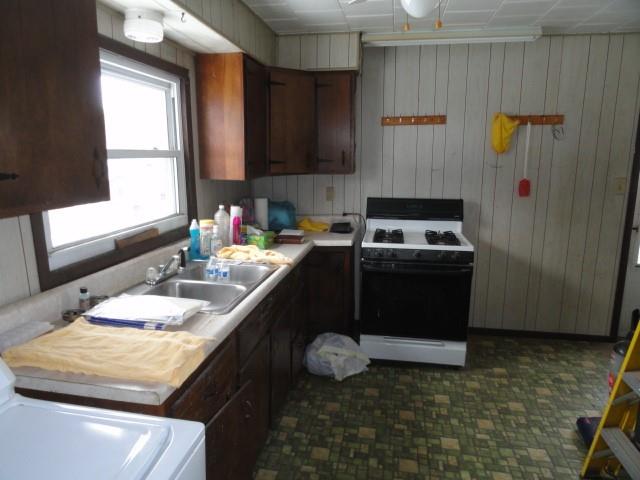 1573 Branchton Road Hilliards, PA 16040 - Photo 8 of 18