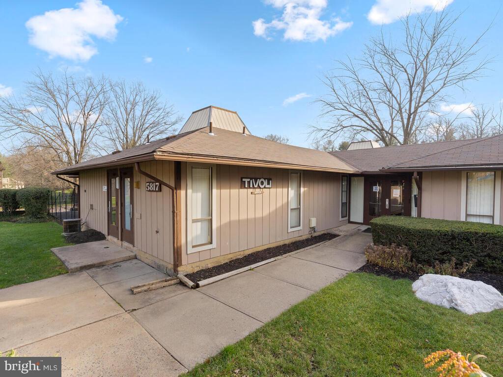 5808 Royal Ridge Drive, Unit W Springfield, VA 22152 - Photo 28 of 28 Community facilities