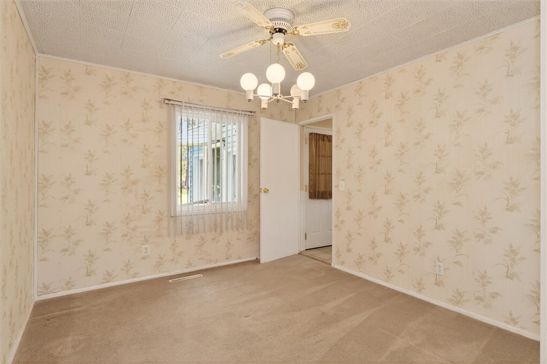 157 Hollybrook Road Henrietta, NY 14623 - Photo 14 of 28