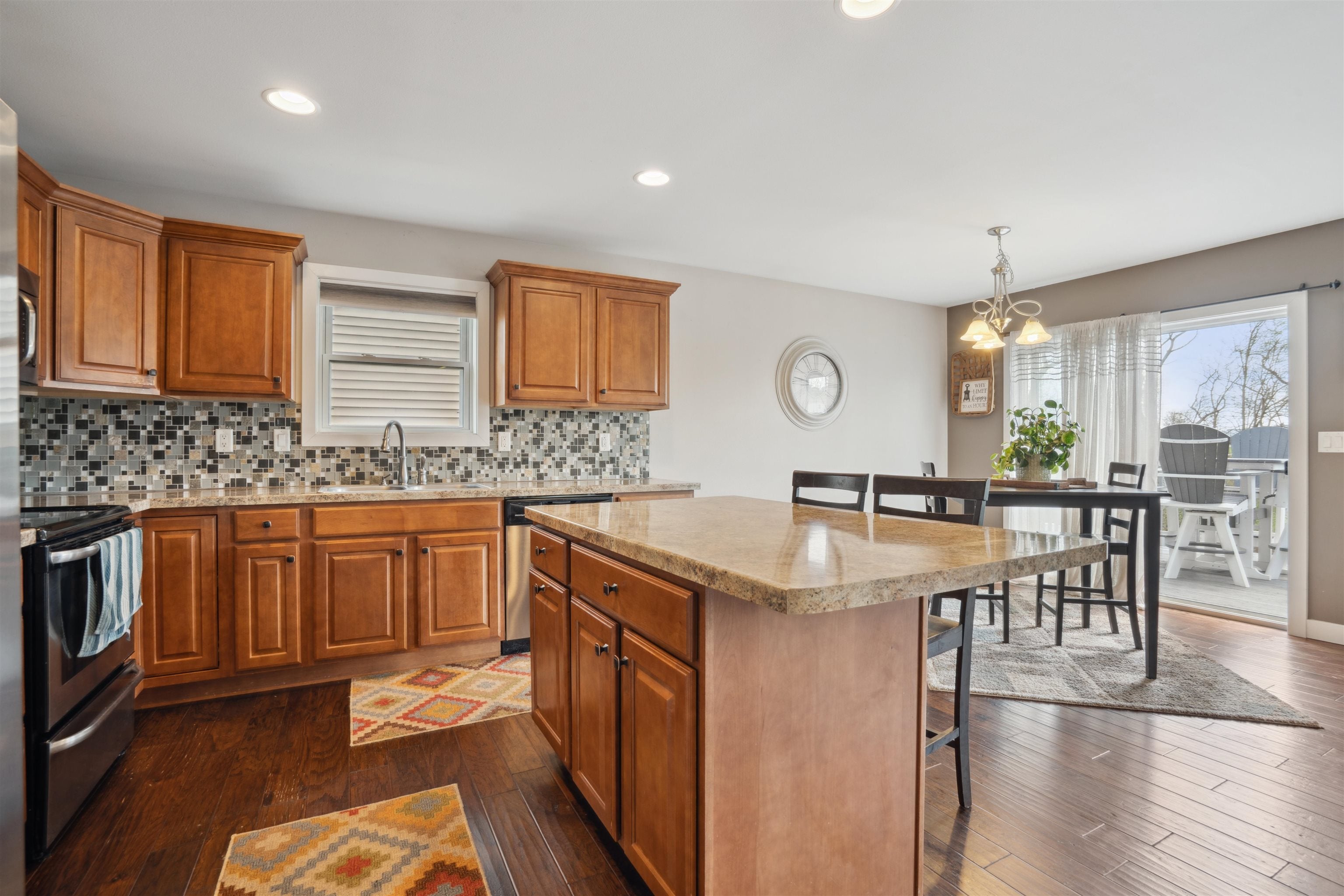 840 Marisa Ridge Dubuque, IA 52001 - Photo 10 of 27 Gallery Image 10