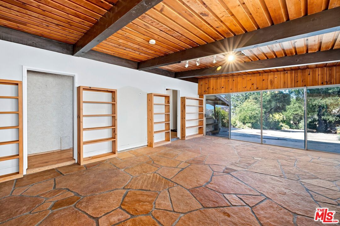 965 Stunt Road Calabasas, CA 91302 - Photo 36 of 67
