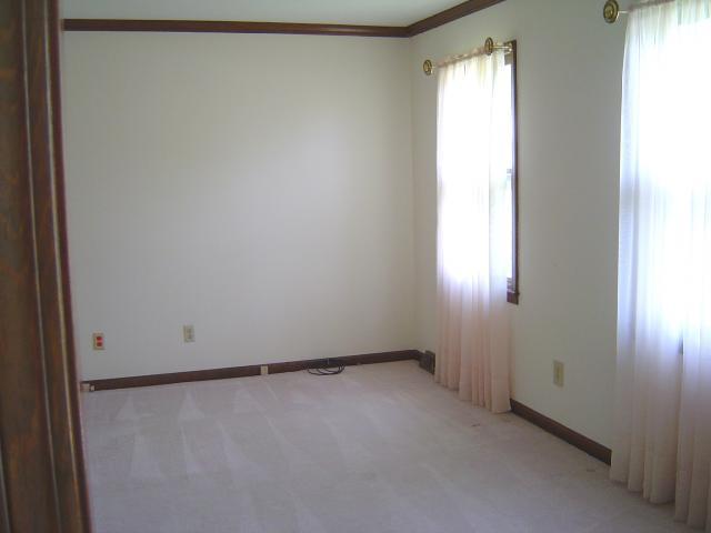 12779 Wembly Road Carmel, IN 46033 - Photo 3 of 12 Gallery Image 3