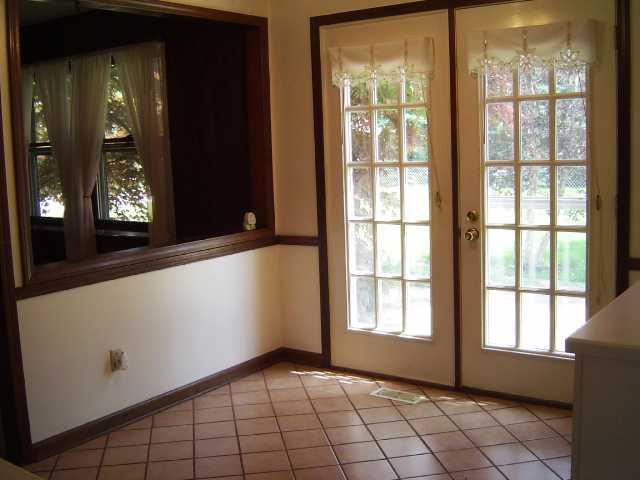 12779 Wembly Road Carmel, IN 46033 - Photo 6 of 12 Gallery Image 6