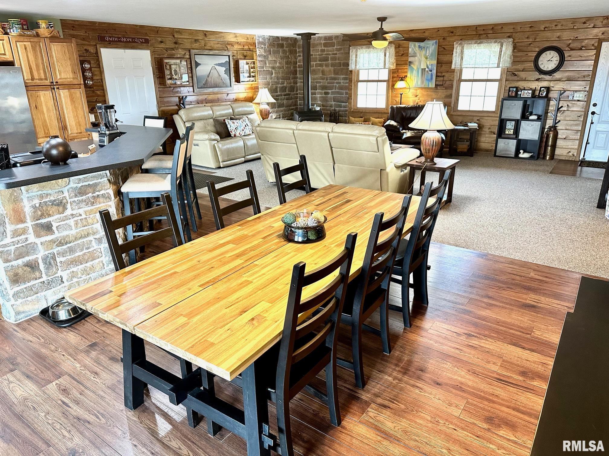 303 Timber Creek Road Jacksonville, IL 62650 - Photo 10 of 29 Gallery Image 10