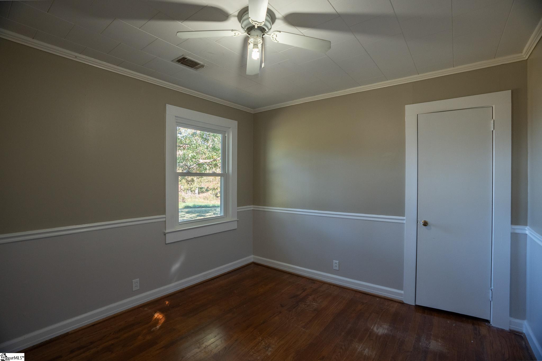 512 Burton Road Laurens, SC 29360 - Photo 11 of 14