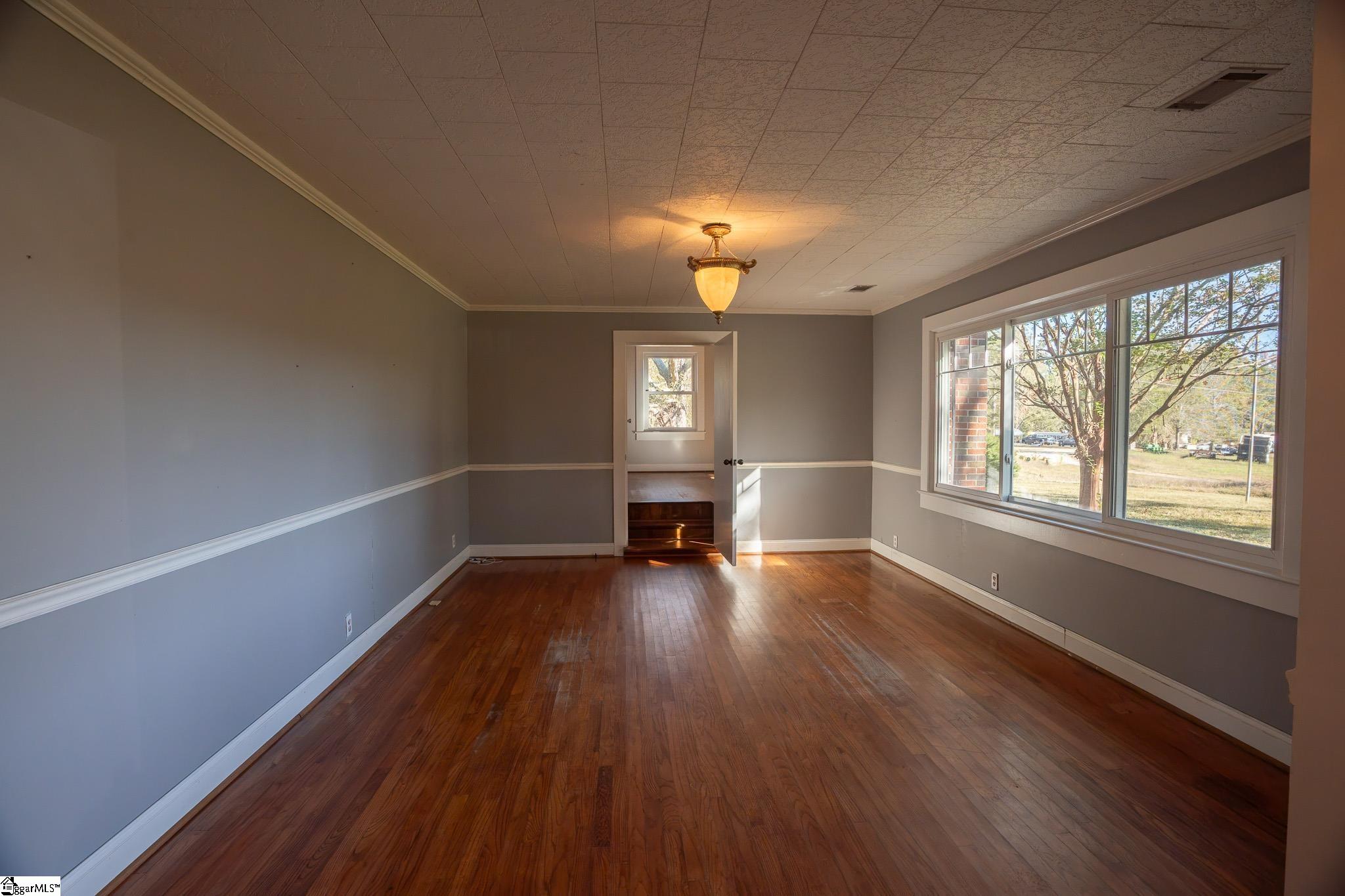 512 Burton Road Laurens, SC 29360 - Photo 6 of 14