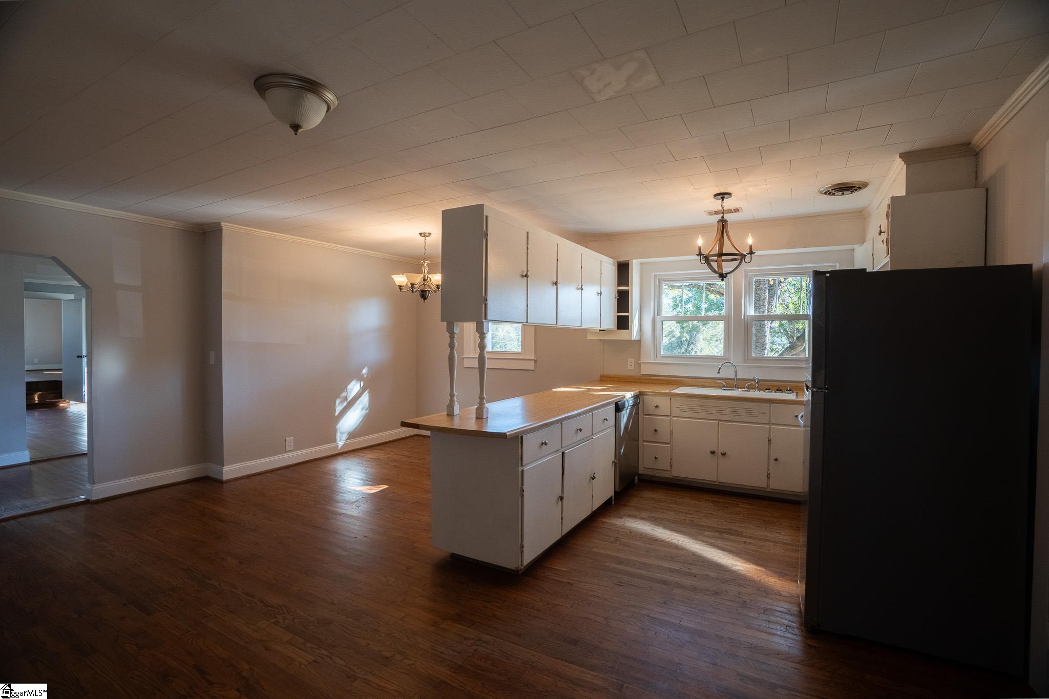 512 Burton Road Laurens, SC 29360 - Photo 9 of 14