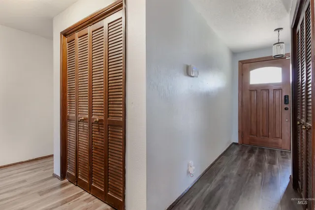 $325,000 | 1255 West 14th S Street, Mountain Home, ID 83647