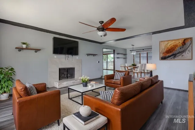 $325,000 | 1255 West 14th S Street, Mountain Home, ID 83647