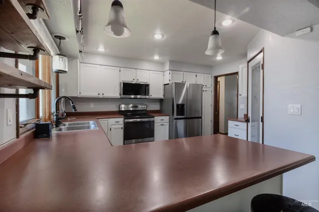 $325,000 | 1255 West 14th S Street, Mountain Home, ID 83647