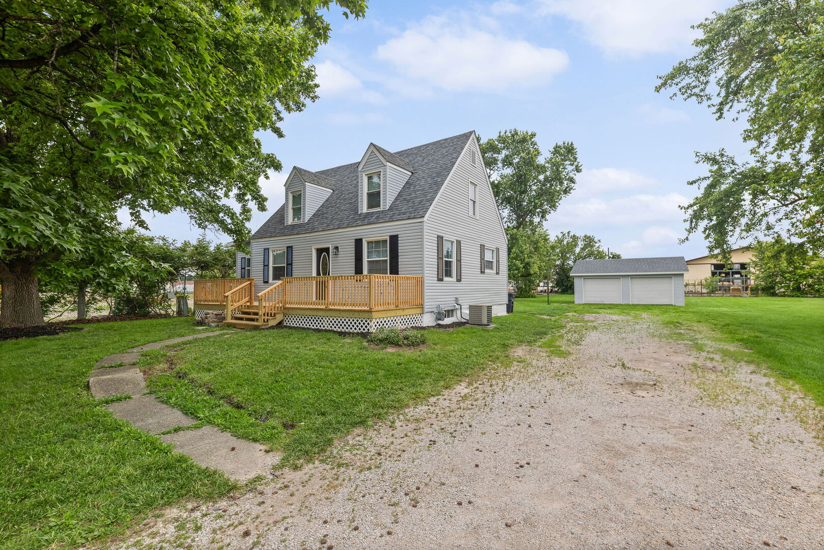 21 Mills Cart Road Salem, IL 62881 - Photo 4 of 40