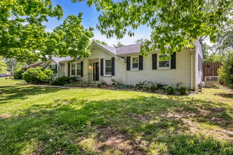 $524,000 | 138 Carriage Drive, Nashville, TN 37221