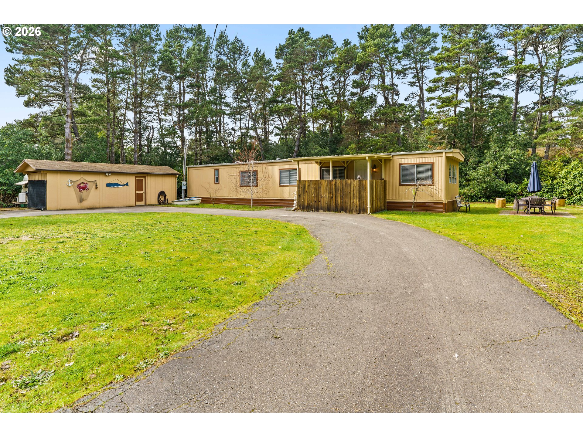 4835 Gloria Gayle Way Florence, OR 97439 - Photo 2 of 46