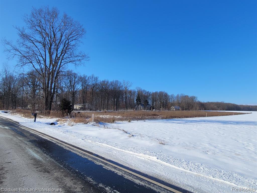 6285 Duffield Road Flushing, MI 48433 - Photo 8 of 10