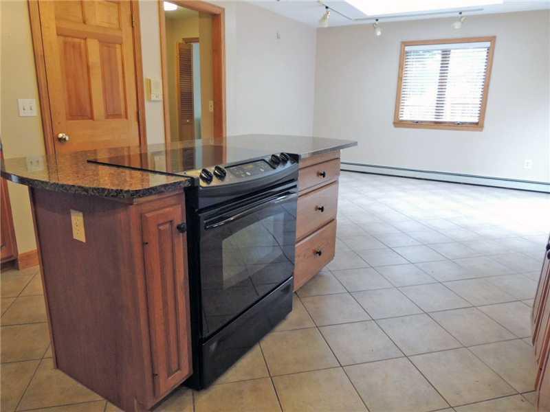 155 Ridgeview Drive Bangor, ME 04401 - Photo 9 of 34 Kitchen.