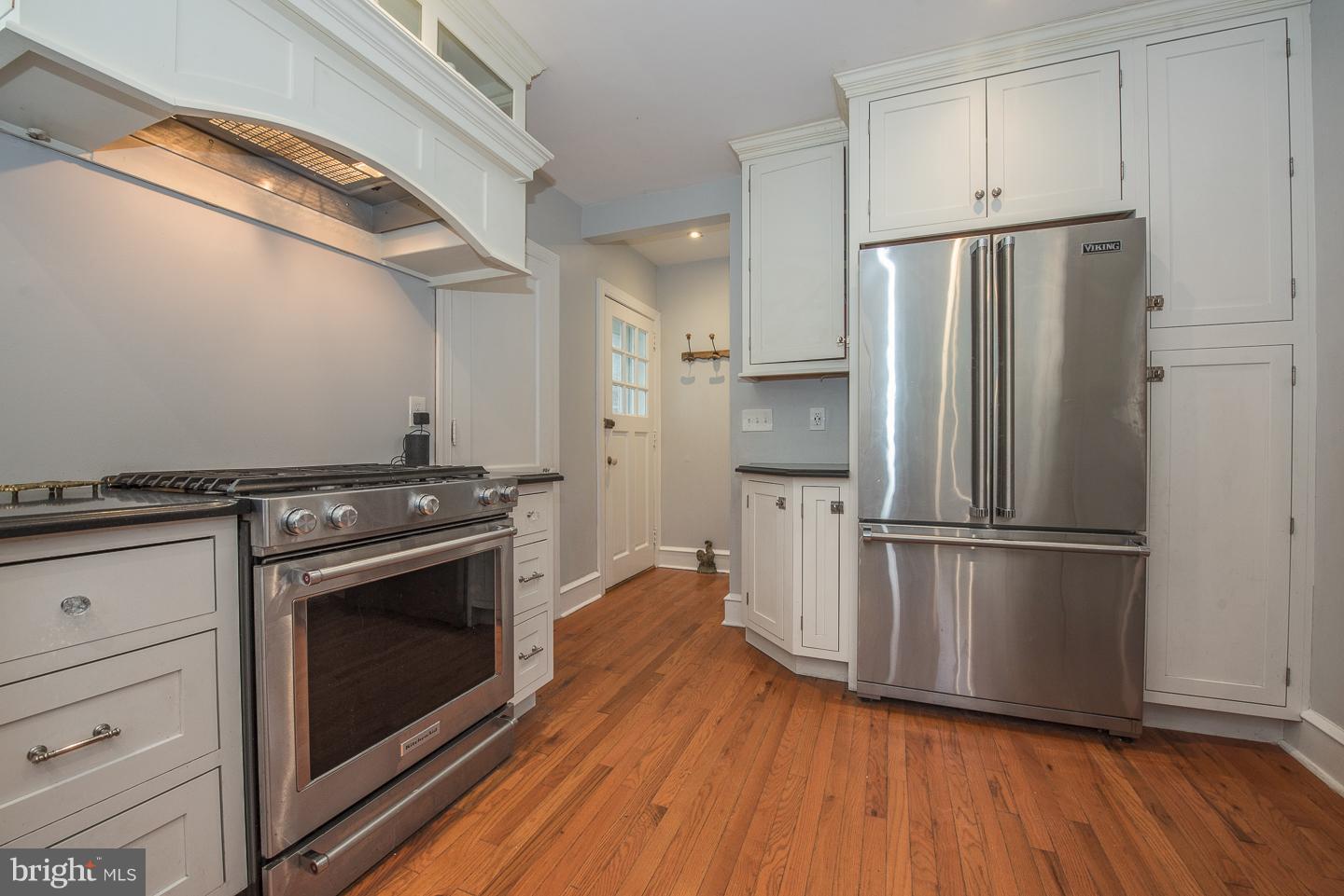 675 Brooke Road Wayne, PA 19087 - Photo 12 of 25 modern kitchen