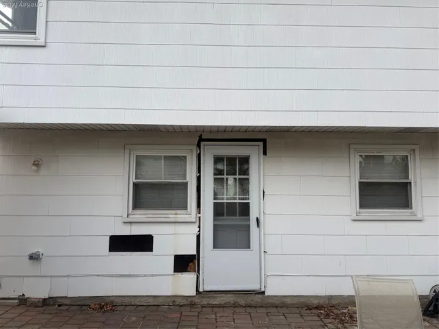 $3,000 | 306 Hamilton Avenue, Hewlett, NY 11557