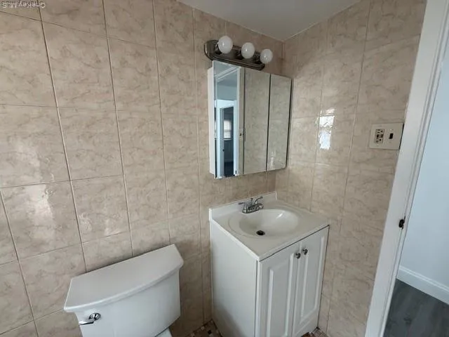 $3,000 | 306 Hamilton Avenue, Hewlett, NY 11557