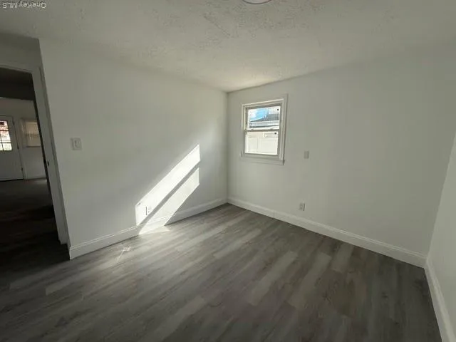 $3,000 | 306 Hamilton Avenue, Hewlett, NY 11557