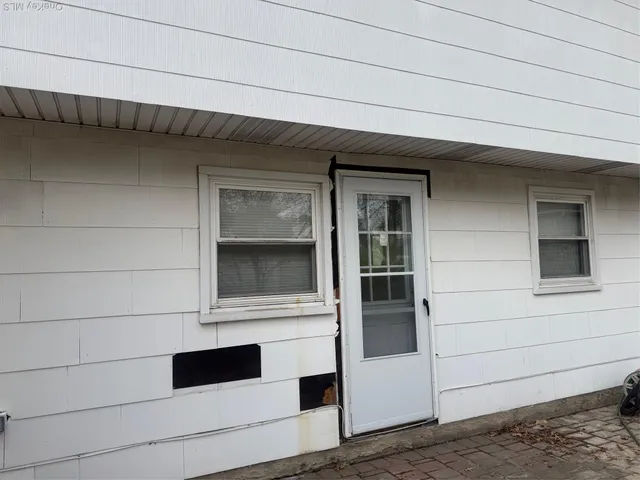 $3,000 | 306 Hamilton Avenue, Hewlett, NY 11557