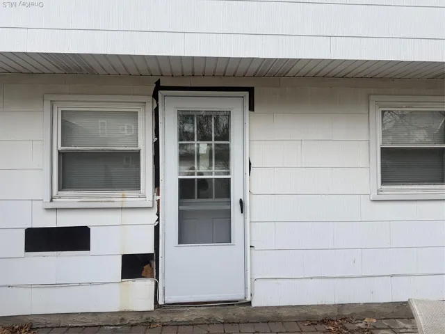 $3,000 | 306 Hamilton Avenue, Hewlett, NY 11557