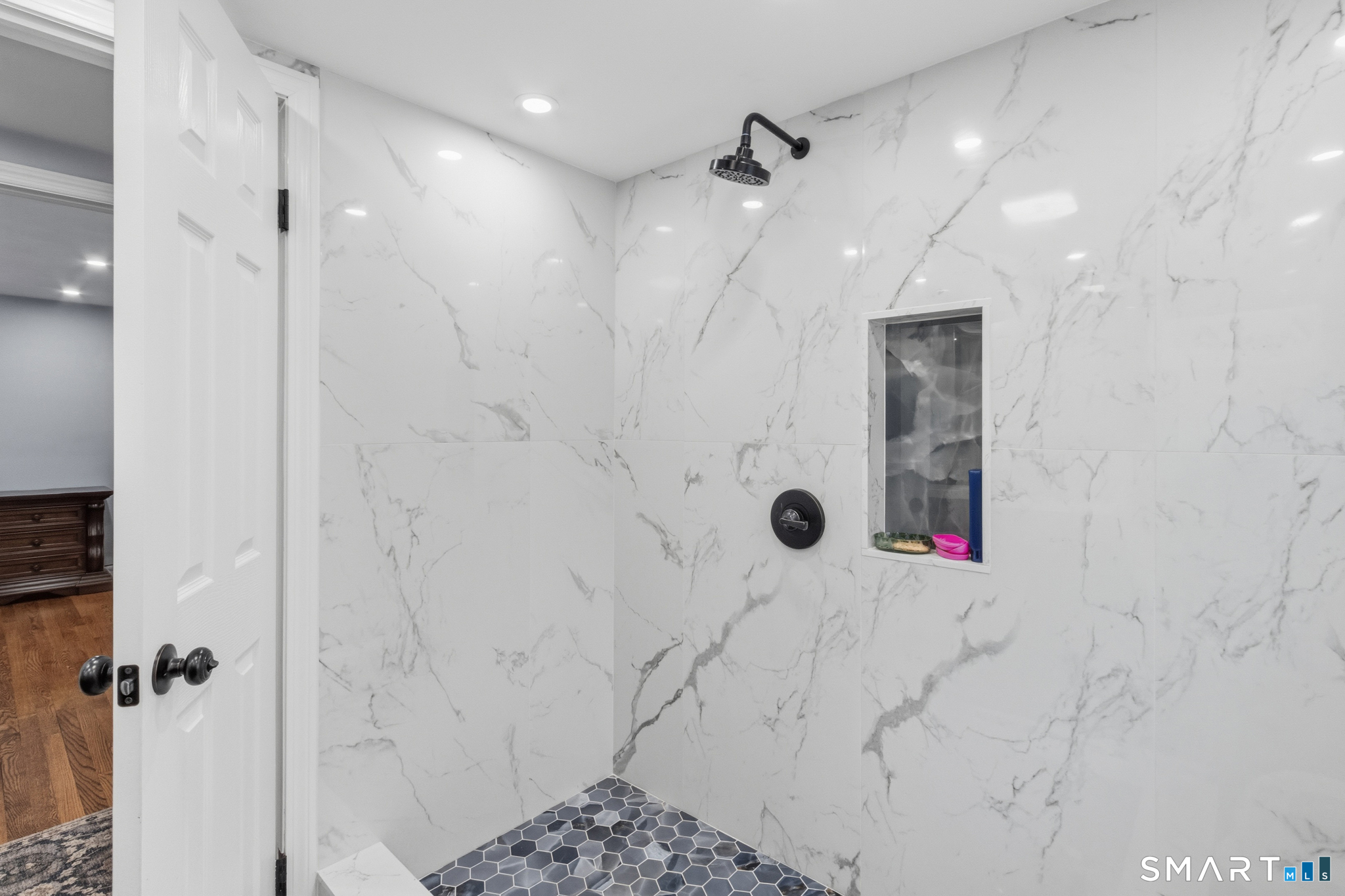 589 Racebrook Road Orange, CT 06477 - Photo 29 of 39