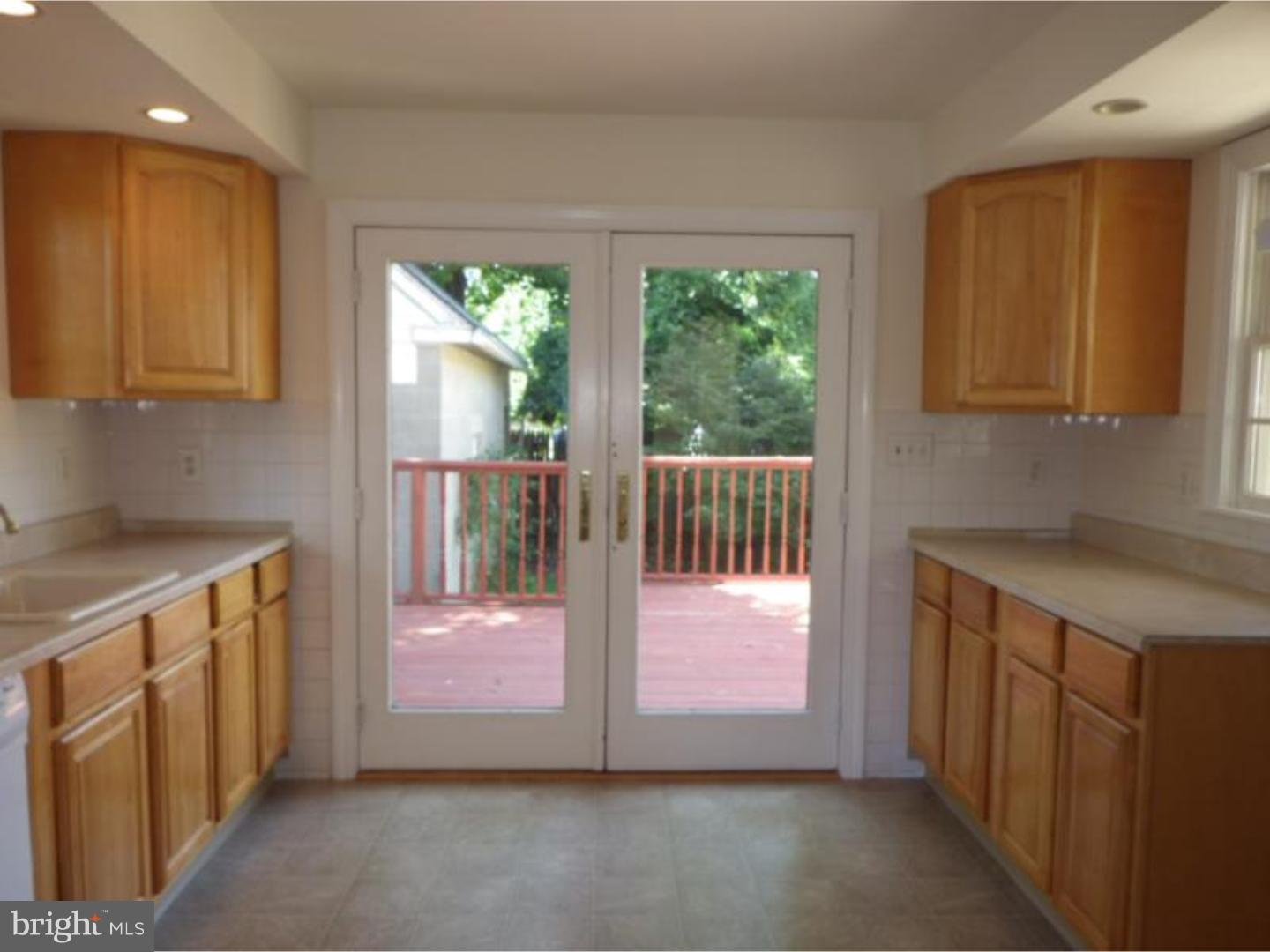 18 Strathmore Road Havertown, PA 19083 - Photo 7 of 20