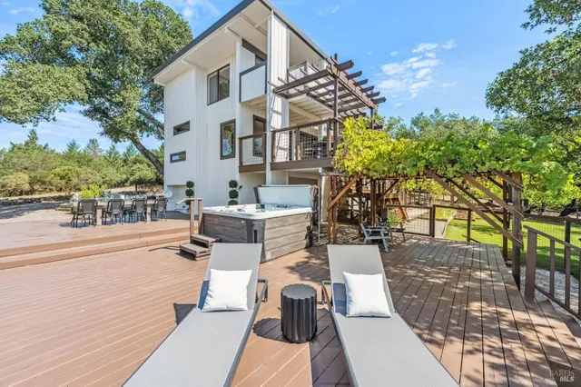 $1,850,000 | 2125 Trinity Road, Glen Ellen, CA 95442