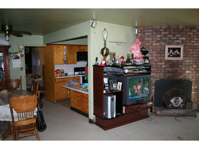 130 Wheelock Road Watsonville, CA 95076 - Photo 4 of 11 Gallery Image 4