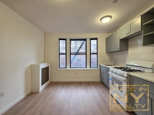$2,300 | 42-14 Union Street, Unit 3C | Flushing