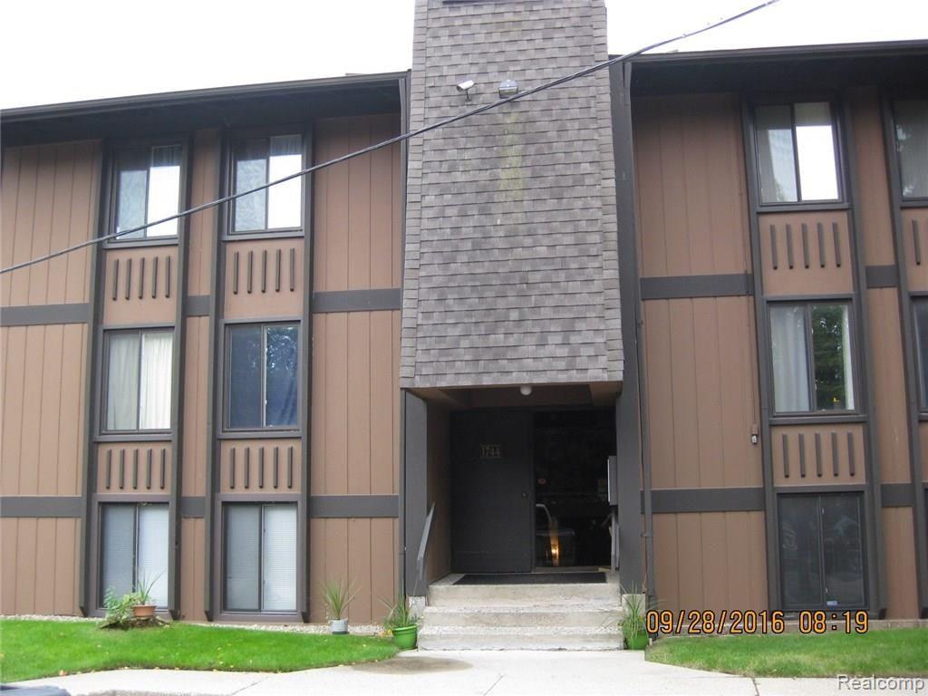 1744 Grove Road Ypsilanti, MI 48198 - Photo 1 of 14 IMG_9027.JPG