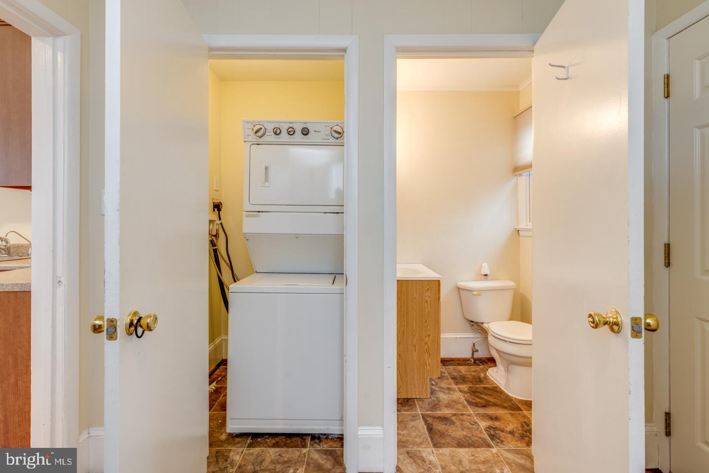 722 Chestnut Street Delanco, NJ 08075 - Photo 12 of 25 W/D + 1/2 Bath
