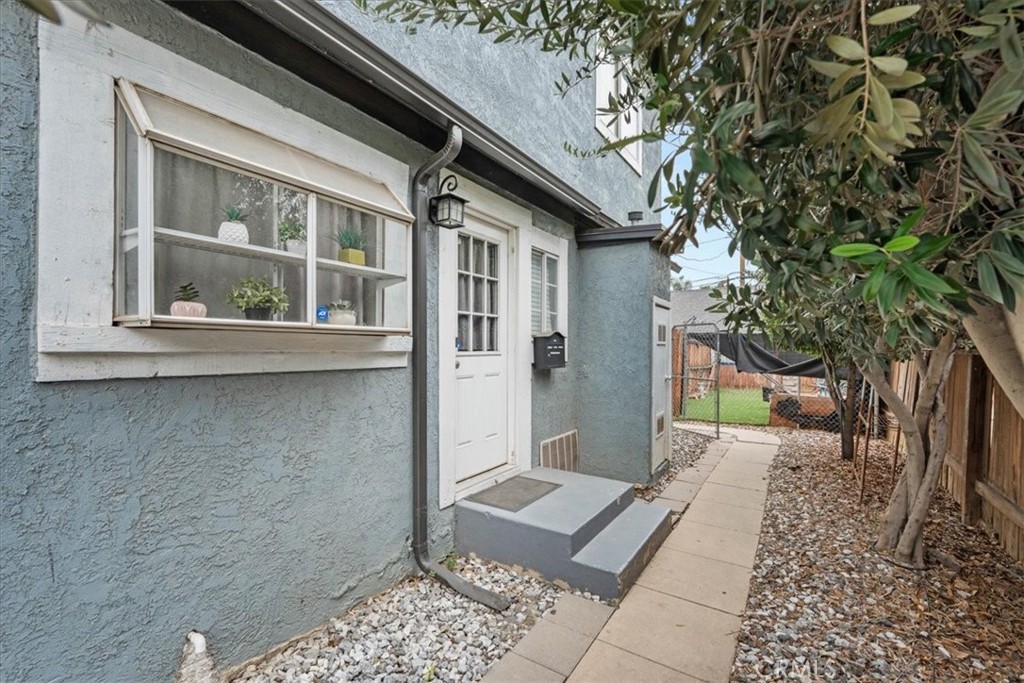 3974 5th Street Riverside, CA 92501 - Photo 8 of 45 a view of a pathway of a house
