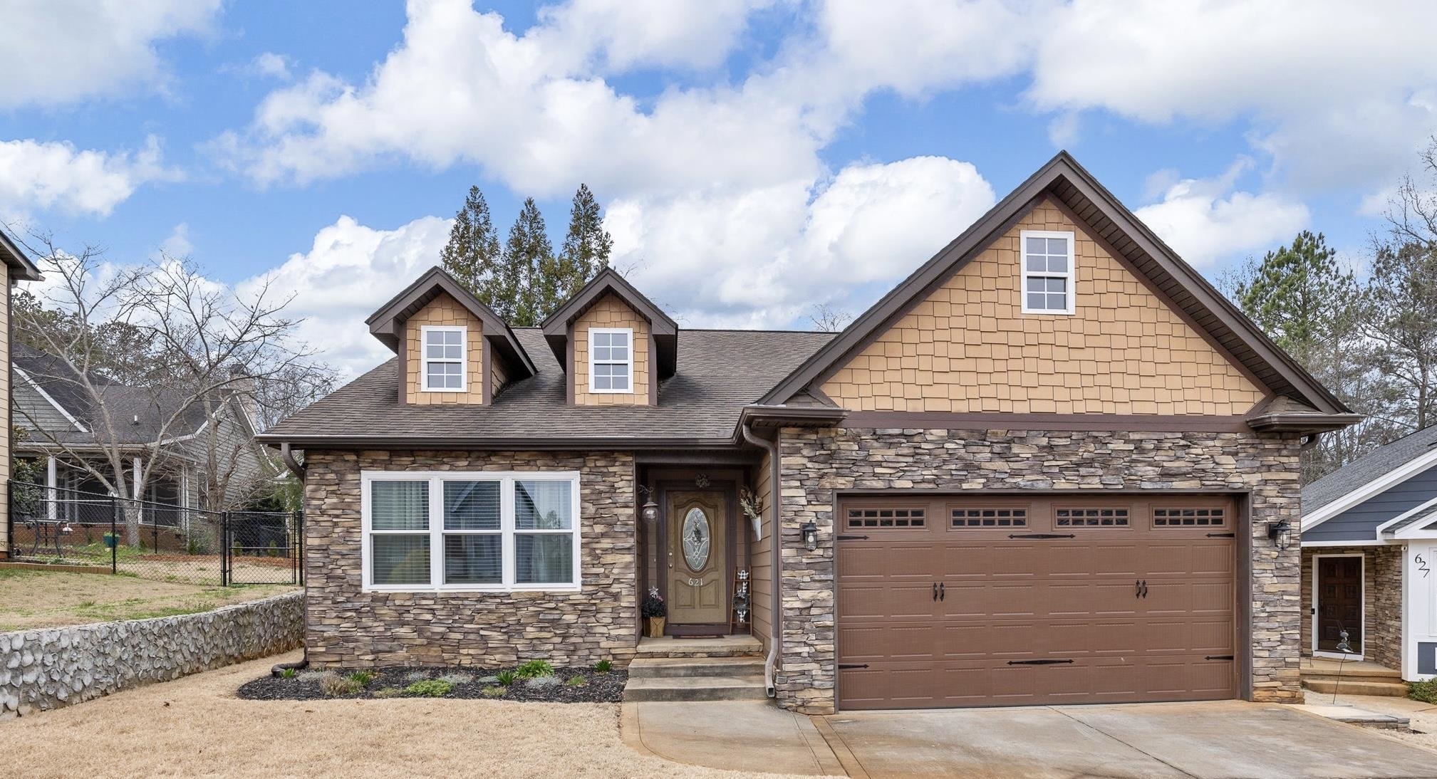 621 Hideaway Cove Inman, SC 29349 - Photo 1 of 27 Gallery Image 1