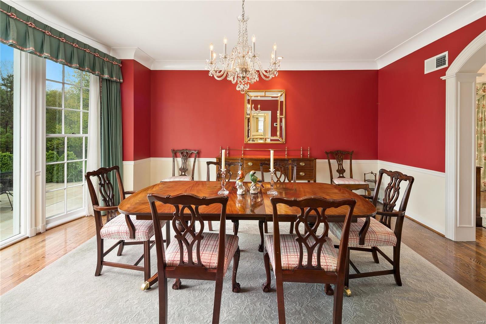 21 Upper Ladue Road St. Louis, MO 63124 - Photo 10 of 39