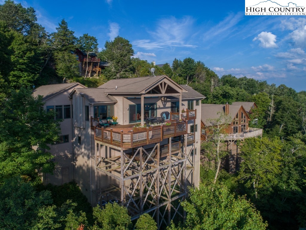 136 Hawthorne Road Beech Mountain, NC 28604 - Photo 30 of 32