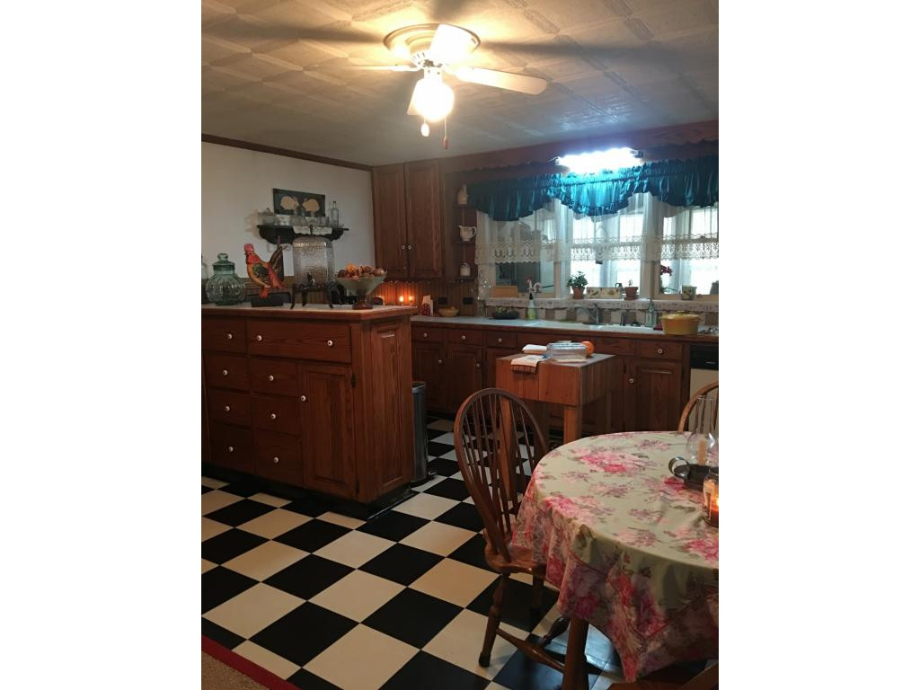 880 St James Road Greeneville, TN 37743 - Photo 7 of 24 Photo 7