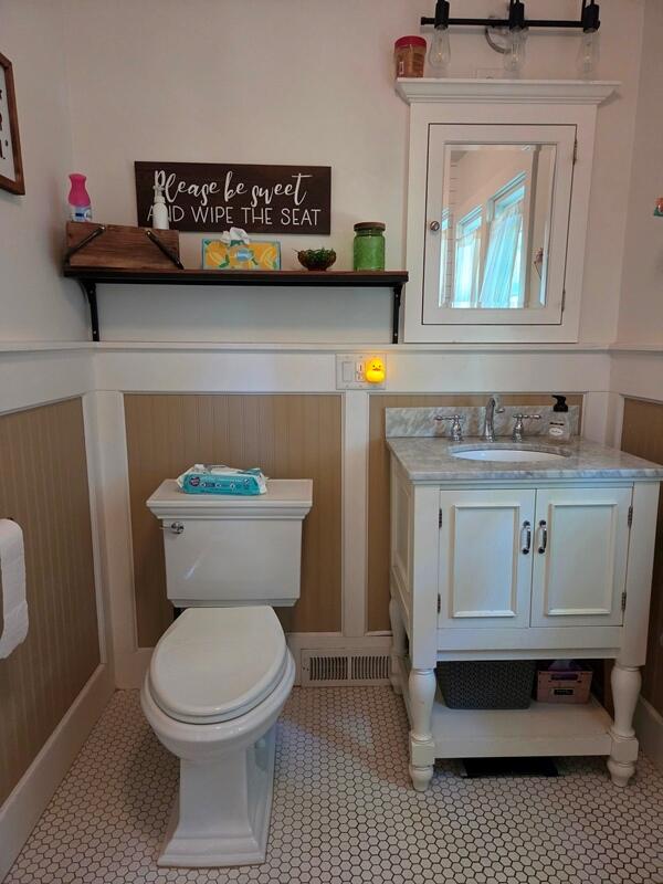 2011 North 9th Street Sheboygan, WI 53081 - Photo 16 of 36 Upper Full Bath(1)