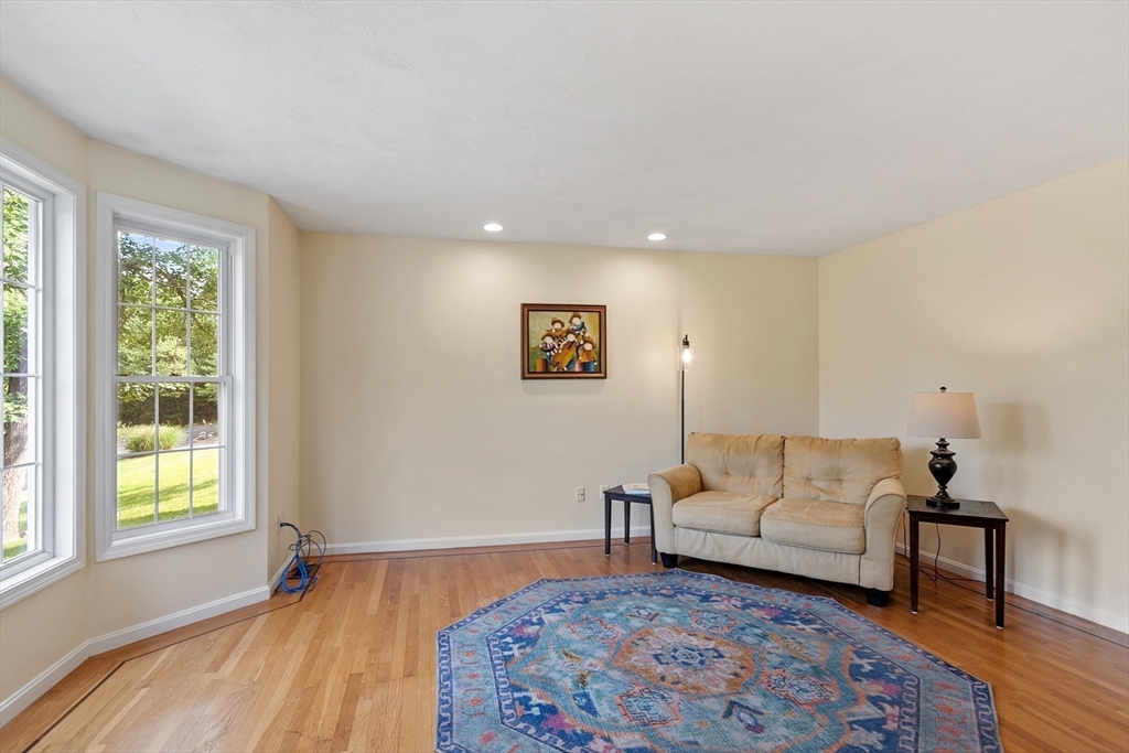 31 Fort Pond Hill Road Littleton, MA 01460 - Photo 10 of 37