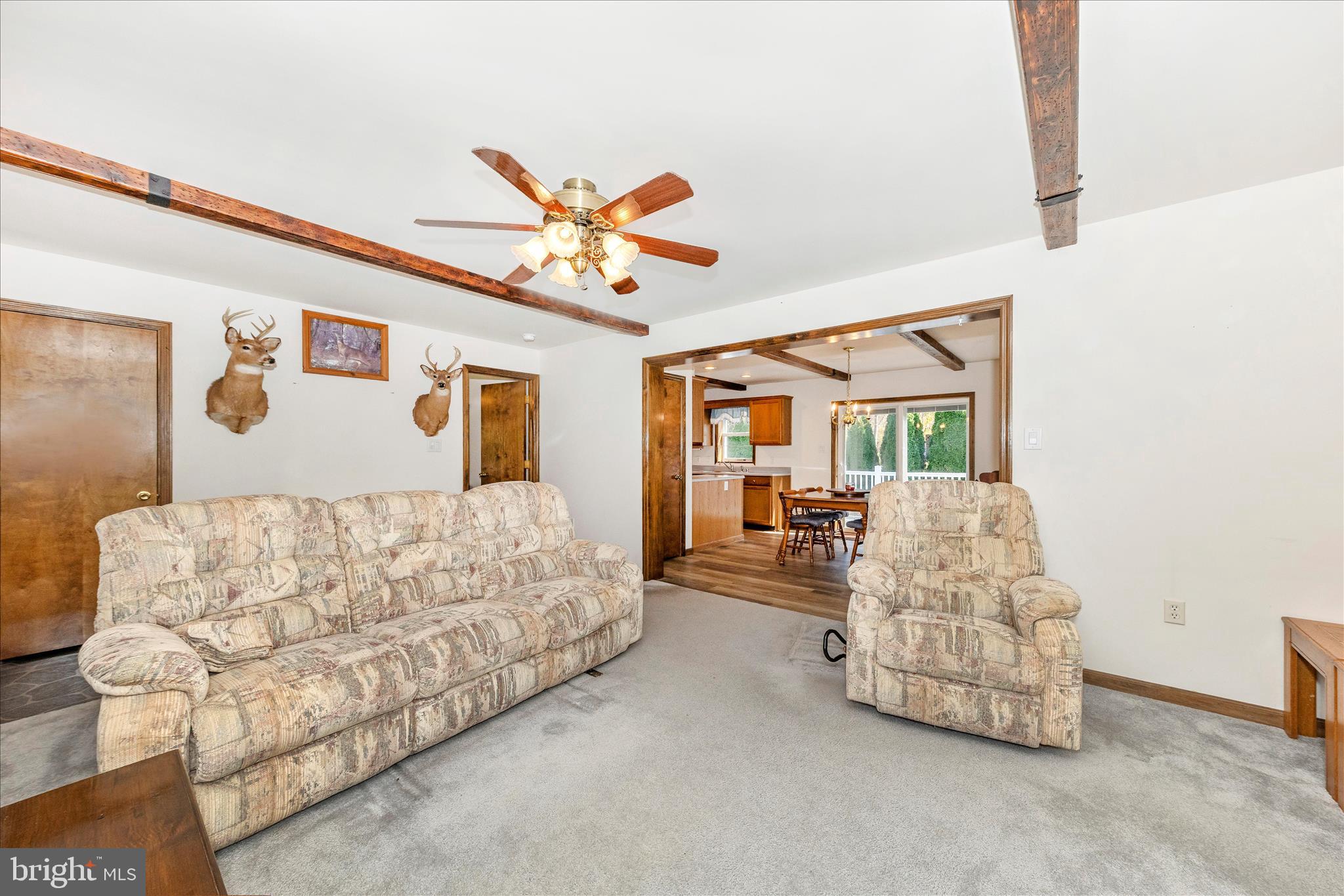 7 Colleen Trail Fairfield, PA 17320 - Photo 6 of 47 a living room with furniture