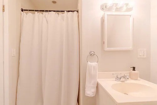27 R Albion Street, Unit 2 Somerville, MA 02143 - Photo 22 of 42 Gallery Image 22
