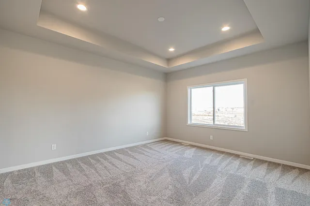 $555,900 | 5868 Ellis Drive West, Horace, ND 58078