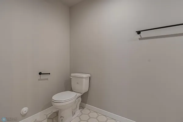 $590,000 | 5868 Ellis Drive West, West Fargo, ND 58078