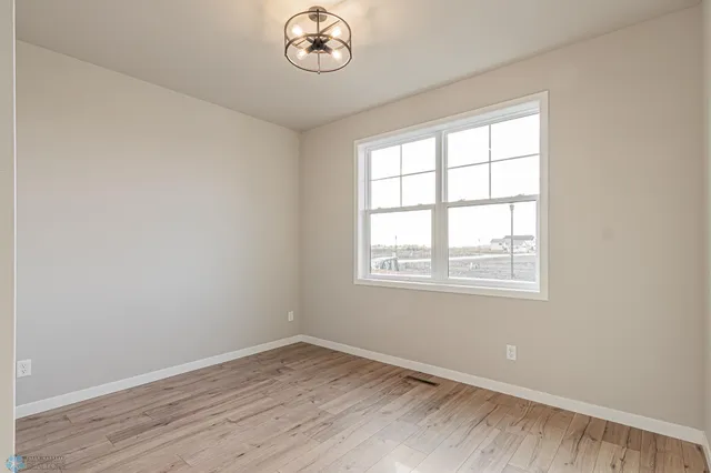 $555,900 | 5868 Ellis Drive West, Horace, ND 58078