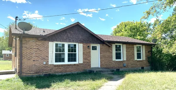 $1,350 | 512 Kellia Drive, Clarksville, TN 37042
