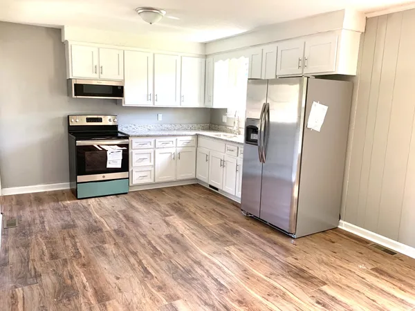 $1,350 | 512 Kellia Drive, Clarksville, TN 37042