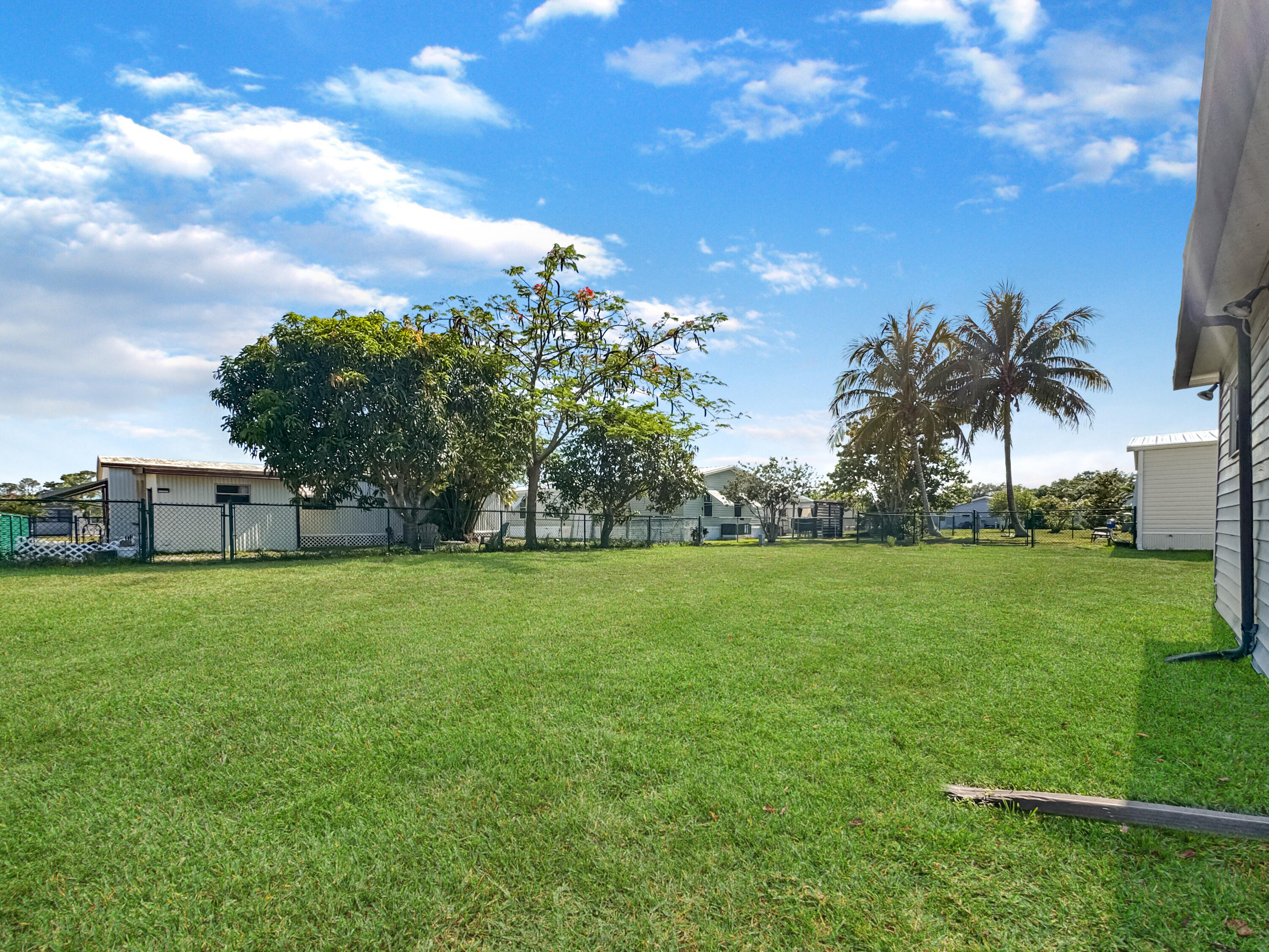 2692 Southwest Pontiac Place Stuart, FL 34997 - Photo 22 of 29 IMG_8509