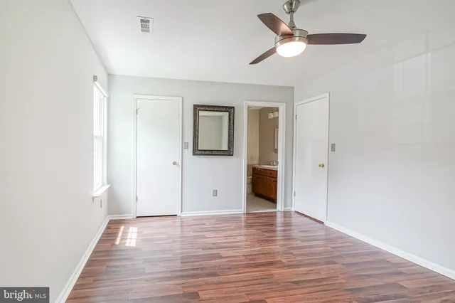 $240,000 | 93 Claire Court, Turnersville, NJ 08012